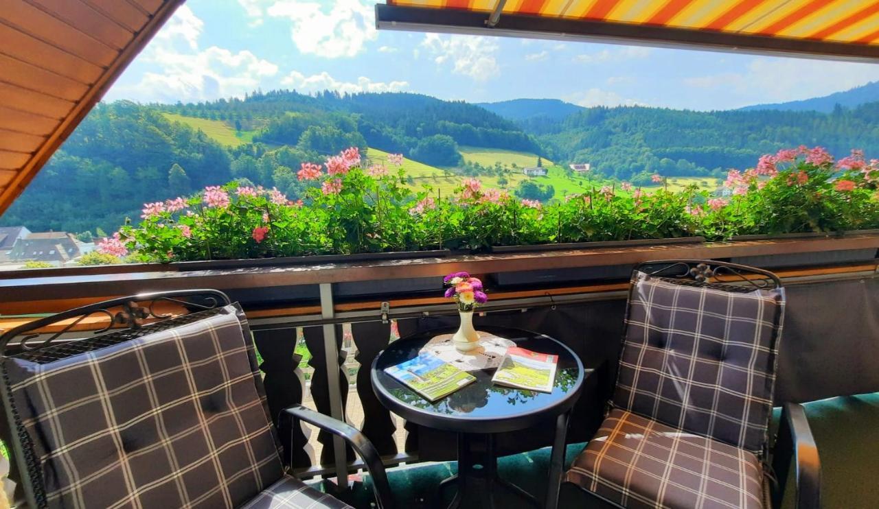 Gaestehaus Haaser Hotel Bad Peterstal-Griesbach Eksteriør billede