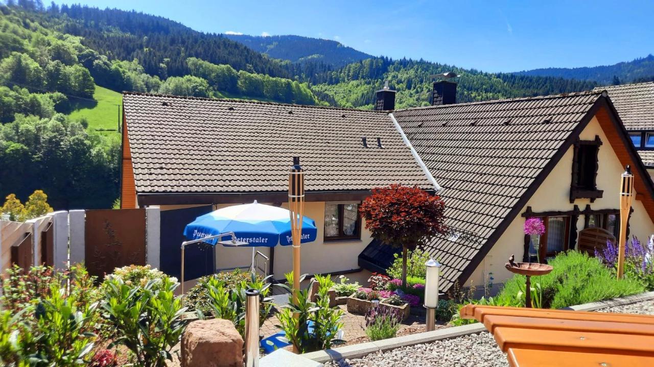Gaestehaus Haaser Hotel Bad Peterstal-Griesbach Eksteriør billede